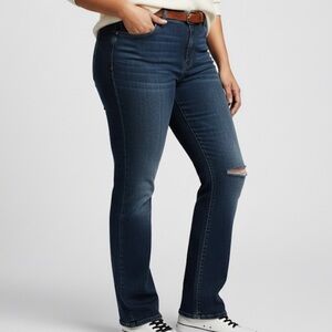 GAP Boot Cut Medium Wash Jeans Plus size 38x 32